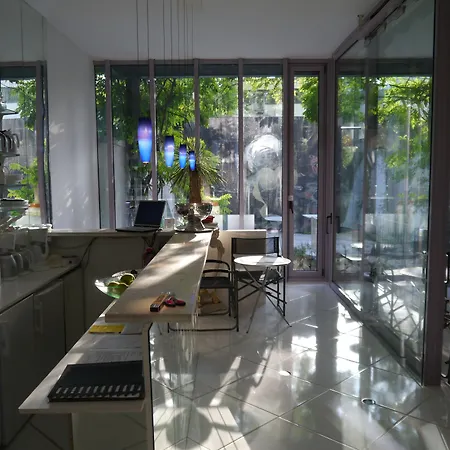 Stadthaus Alfonso Apartment Aachen